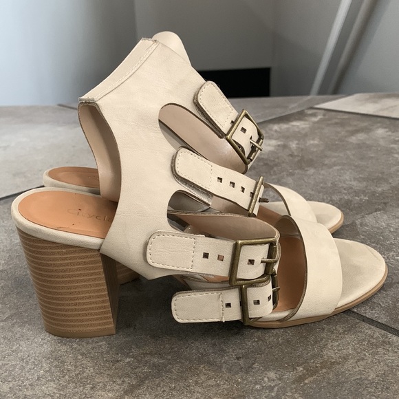 Cityclassified toe peak platform heels US size 8 - Picture 2 of 5